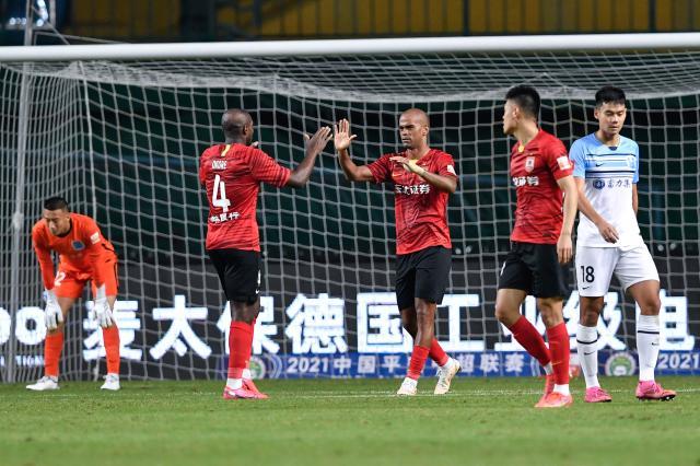 华体会官方网站-儒尼奥尔伤愈替补1分钟进制胜球 赛后感谢医疗组